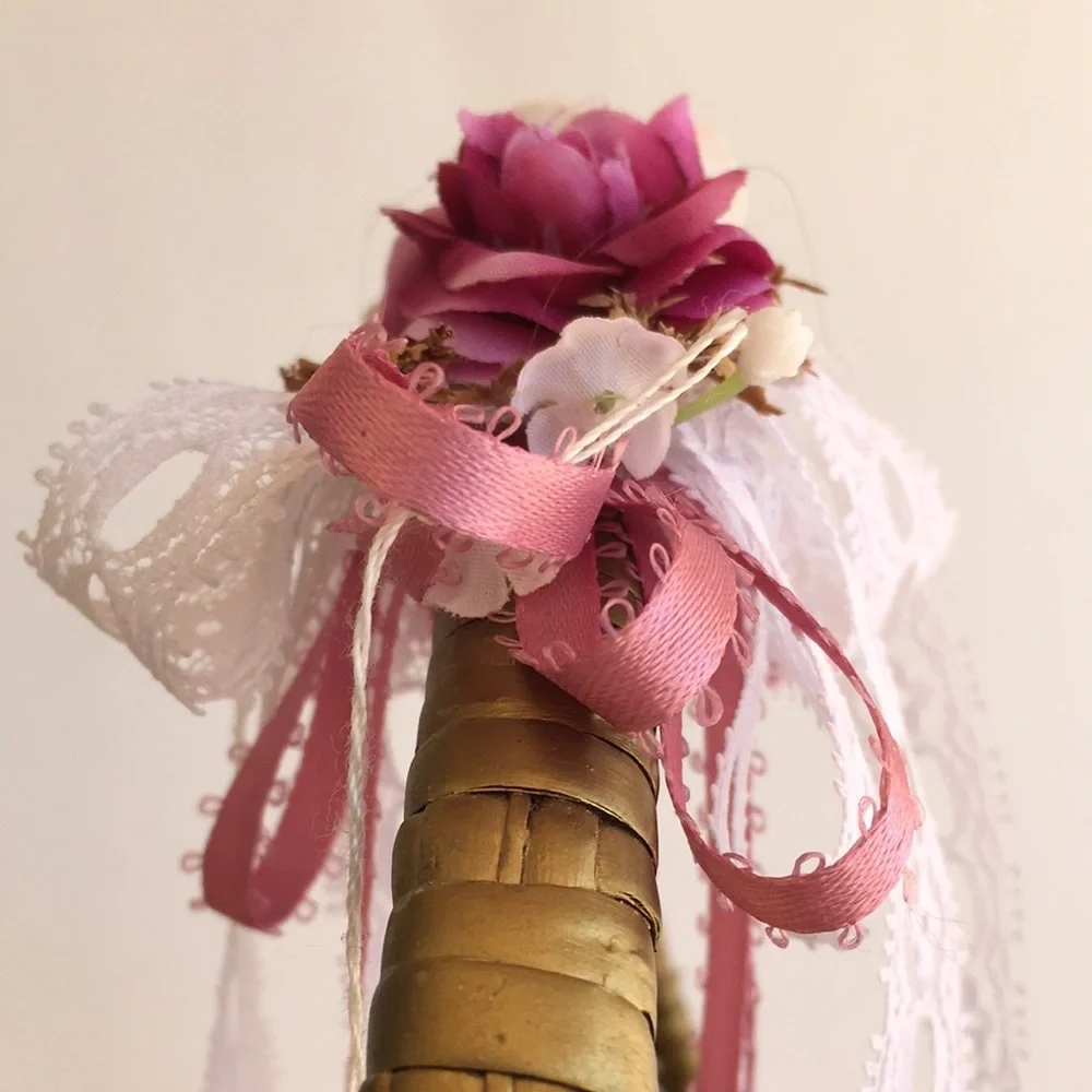Small Lace-trimmed Wicker Basket
